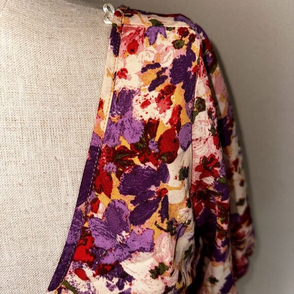 NWT Sienna Sky Puff Sleeve Floral Chiffon Crop Top Blouse Smocked Purple Red Med - Picture 10 of 11
